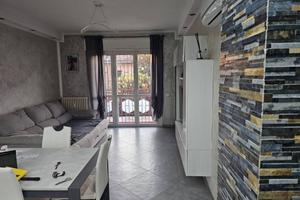 Appartamento di 100 m² con 3 locali e box auto a S