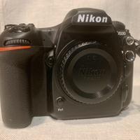 Nikon D500 reflex APS-C 21 megapixel