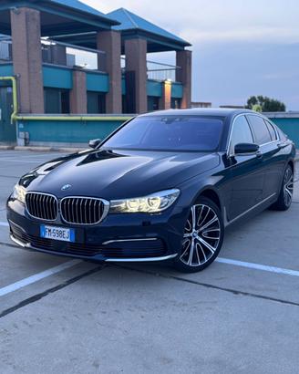 BMW 730