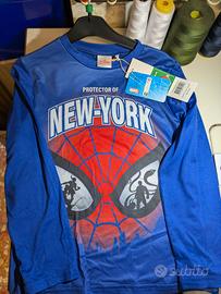 magliette spiderman di vari colori e di varie tagl