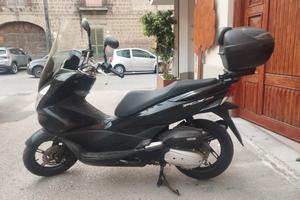 scooter honda pcx 150  2017