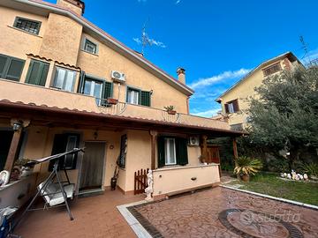 Cecchina - porzione di villa quadrifamiliare