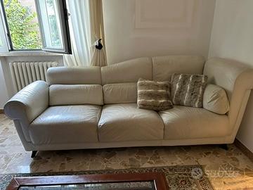 divano in pelle