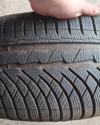 Michelin 245/45/18