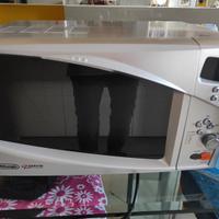 Forno a microonde piu bilancino da cucina