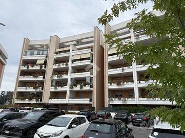 2 LOCALI A ROMA