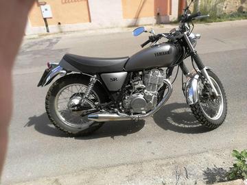 Yamaha SR 400 - Tenuta nuovissima