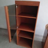 Mobile in noce con vetrina