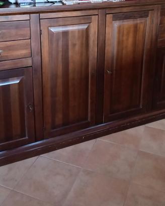 Credenza in arte povera