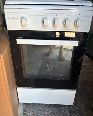 Cucinetta 4 fuochi con forno buone condizioni
