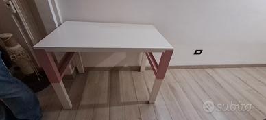 scrivania ikea