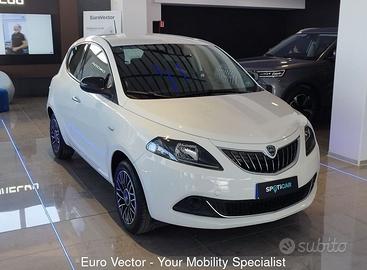 Lancia Ypsilon 1.0 FireFly 70cv Hybrid Platino