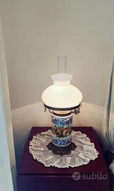 Lampada in ceramica e paralume in opalina bianco