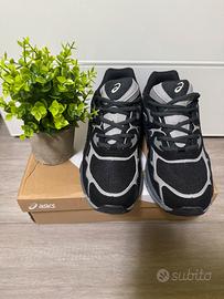 Sneakers Asics in Perfette Condizioni