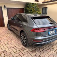 Audi Q8 45tdi quattro Sline