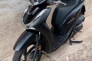 sh 125