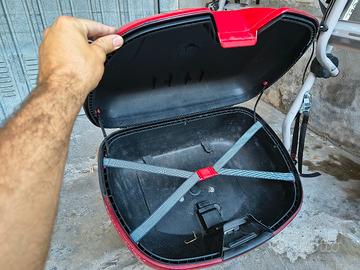 bauletto scooter givi grande 2 caschi con piastra 