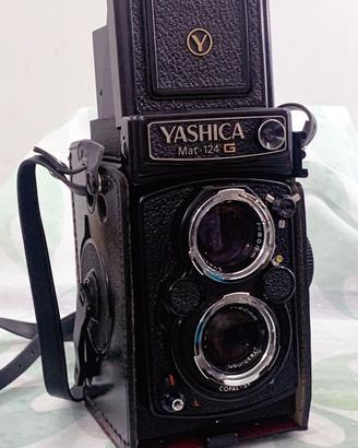 YASHICA MAT 124-G