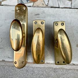 Maniglie per vecchie finestre