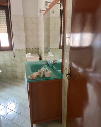 Arredo vario.