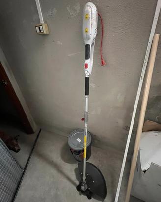 Decespugliatore a corrente