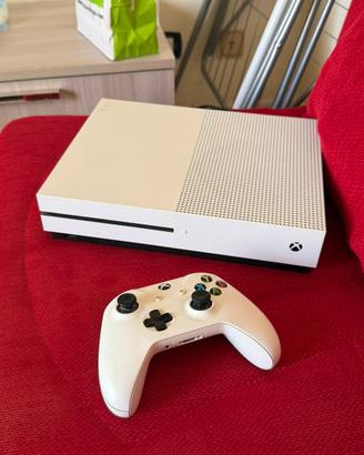 Xbox One da 1 tera byte di memoria