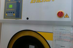 Attività di lavanderia tradizionale a Milanino