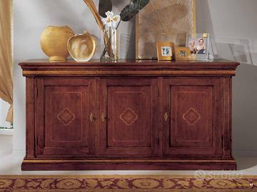 Credenza Madia Buffet con dettagli foglia oro.