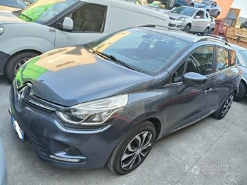 RENAULT CLIO RICAMBI