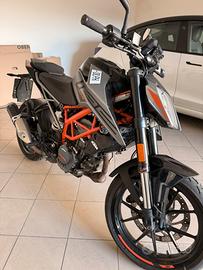 KTM Duke 125