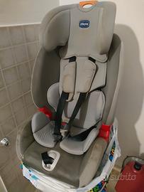 Seggiolino auto Chicco 9-18 Kg e 15-36 Kg