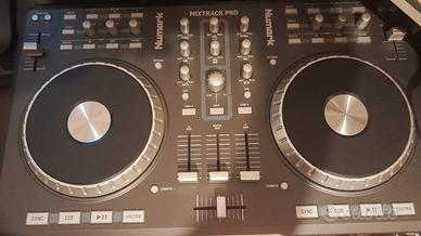 Numark Mixtrack Pro