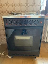 Cucina elettrica a gas