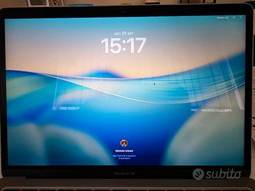 MacBook Air M1 8/256 gb