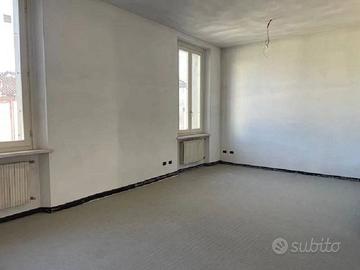 Appartamento di 122 m² con 4 locali e box auto a C