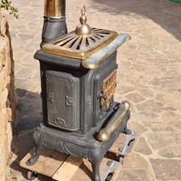 "Parlor Stove" di ghisa