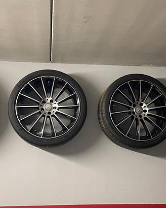 Cerchi e gomme 255/35/20