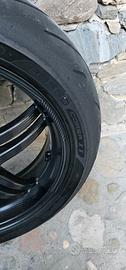 Gomme moto