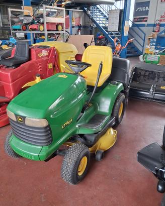 trattorino john deer 15,5hp B&S hydro