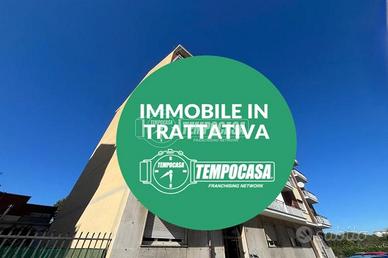 AMPIO E LUMINOSO BILOCALE