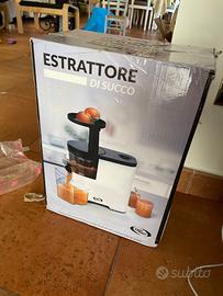 Estrattore di succo a freddo (Slow Juicer) marca E