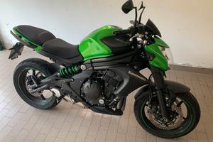 Moto Kawasaki Er 6N