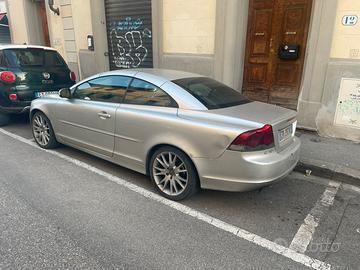 Volvo C70 2.4 D5 Momentum decappotabile anno 2008