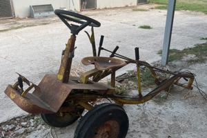 Carrello per motocoltivatori