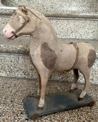 cavallino giocattolo antico
