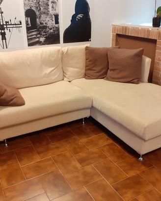 Divano a L 220 x 180 cm