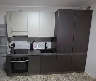 Cucina L: 300CM H: 240CM