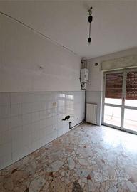 CERMENATE centro vendiamo QUADRILOCALE con solaio