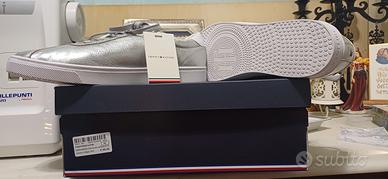 Sneakes Tommy Hilfiger argentate originali.