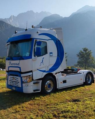 renault T 520